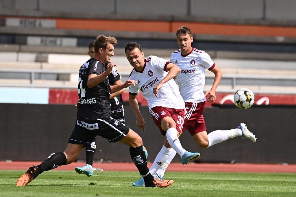 První poločas proti Wolfsbergeru optikou fotografa ? #acsparta